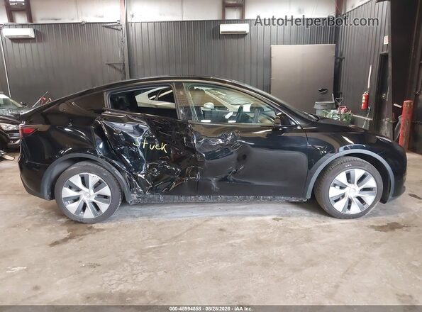 7SAYGDEE5PA180100 2023 TESLA MODEL Y Black Դիմացի տեսք