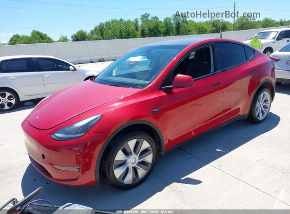 7SAYGDEE5RA217617 2024 TESLA MODEL Y Red Przód lewy
