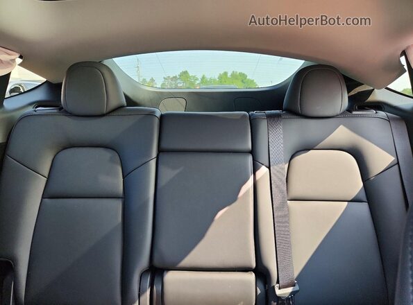 7SAYGDEE5RA246678 2024 TESLA MODEL Gray Вид задніх сидінь
