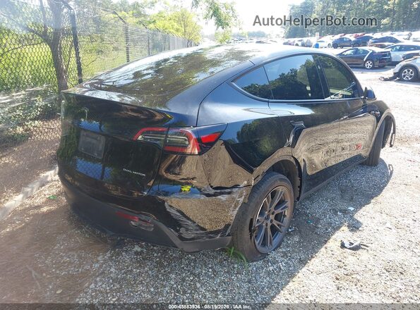 7SAYGDEE5RA323128 2024 TESLA MODEL Y Черный Задняя правая четверть