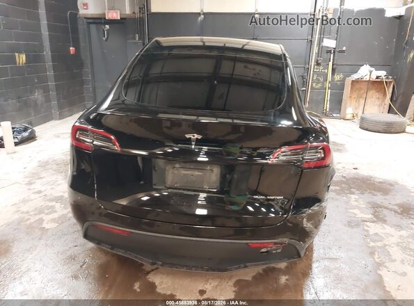 7SAYGDEE5RA323128 2024 TESLA MODEL Y Черный 