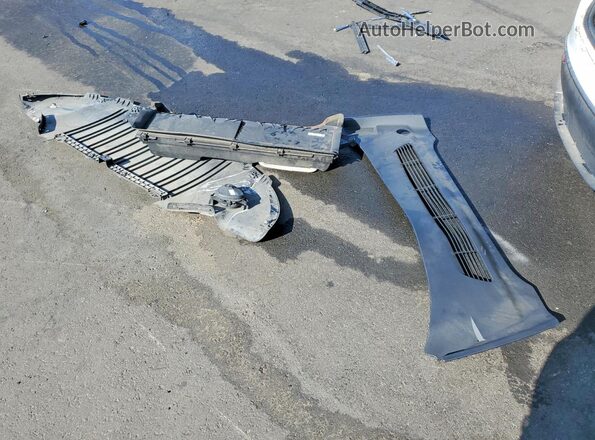 7SAYGDEE5RF105533 2024 TESLA OTHER White ძრავის განყოფილების ხედი