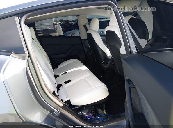 7SAYGDEE5SA361304 2025 TESLA MODEL Y Серый Вид наклейки с VIN-кодом