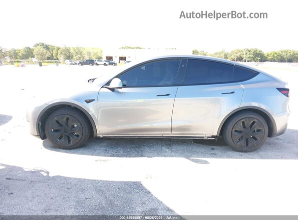7SAYGDEE5SA361304 2025 TESLA MODEL Y Серый Панорамный вид салона 360°