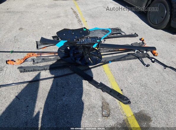 7SAYGDEE5SA361304 2025 TESLA MODEL Y Серый Вид панели приборов