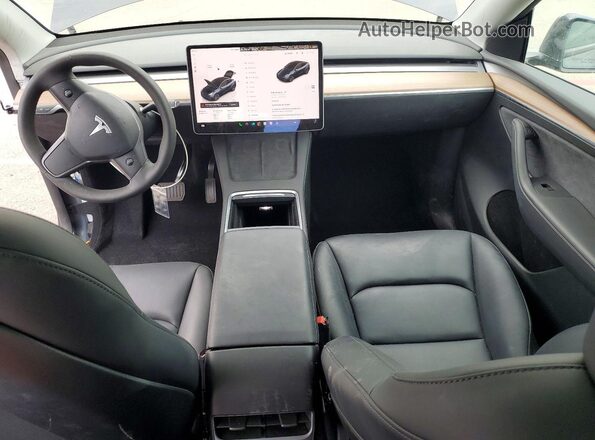 7SAYGDEE5SF302661 2025 TESLA MODEL Угольный Вид панели приборов