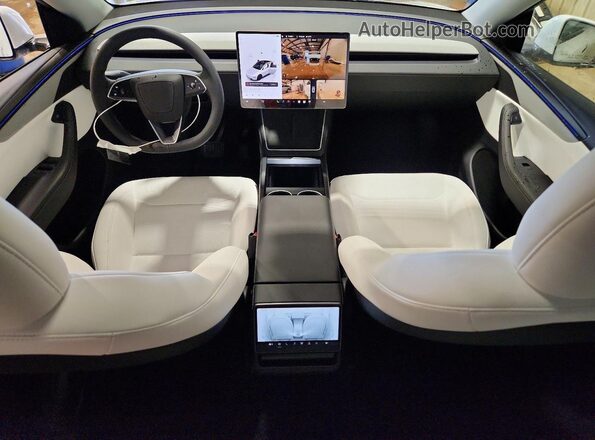 7SAYGDEE5TA581978 2026 TESLA MODEL White Dashboard view