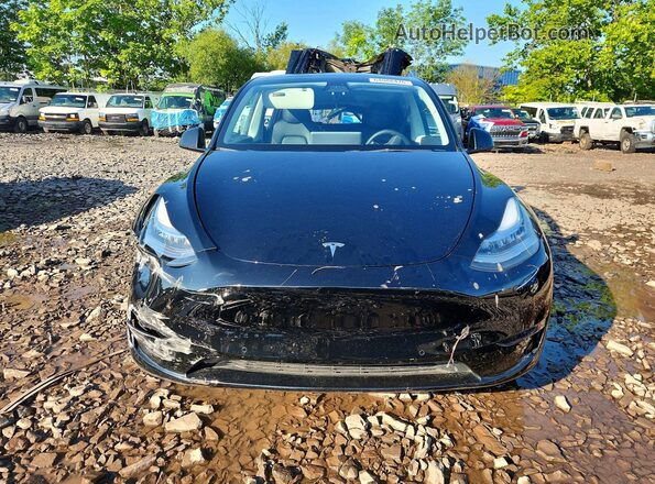 7SAYGDEE6NF444733 2022 TESLA MODEL Black Դիմացի տեսք