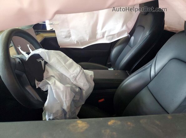 7SAYGDEE6PA079390 2023 TESLA MODEL Blue Front interior view
