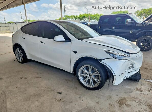 7SAYGDEE6PA138521 2023 TESLA MODEL White Передня права чверть