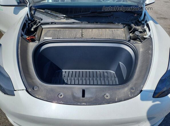 7SAYGDEE6PF958035 2023 TESLA MODEL Белый Вид задней части салона