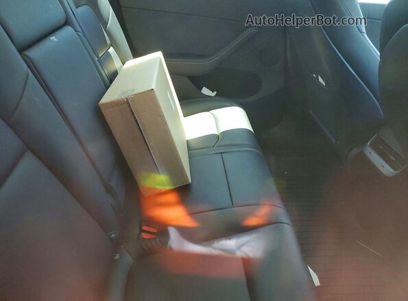 7SAYGDEE6RA321484 2024 TESLA MODEL Серый Вид задних сидений