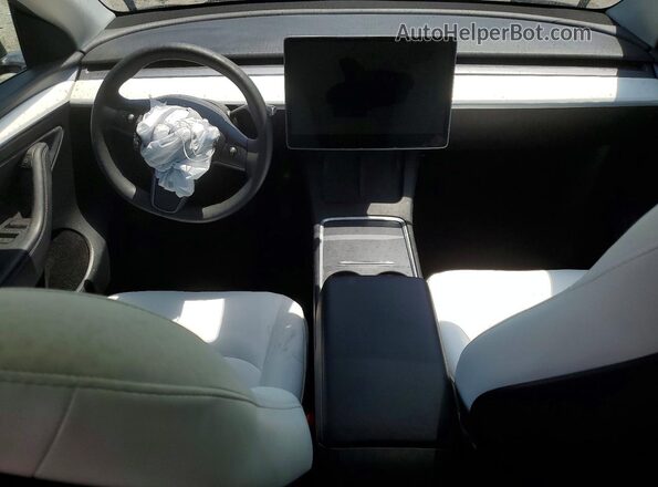 7SAYGDEE6RF069092 2024 TESLA MODEL Black Vista del salpicadero
