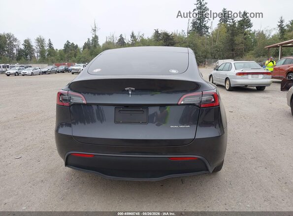 7SAYGDEE6RF995640 2024 TESLA MODEL Y Gray 