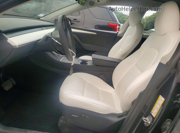 7SAYGDEE6SA341367 2025 TESLA MODEL Black Սալոնի դիմացի տեսք