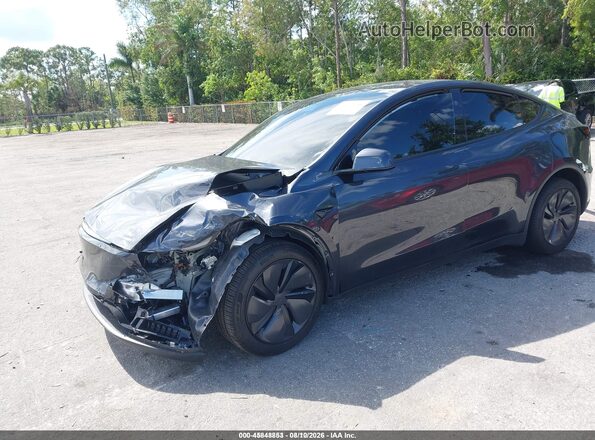 7SAYGDEE6TA623817 2026 TESLA MODEL Y Gray Front left