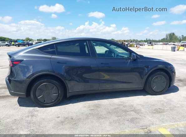 7SAYGDEE6TA637300 2026 TESLA MODEL Y Black Rear interior view