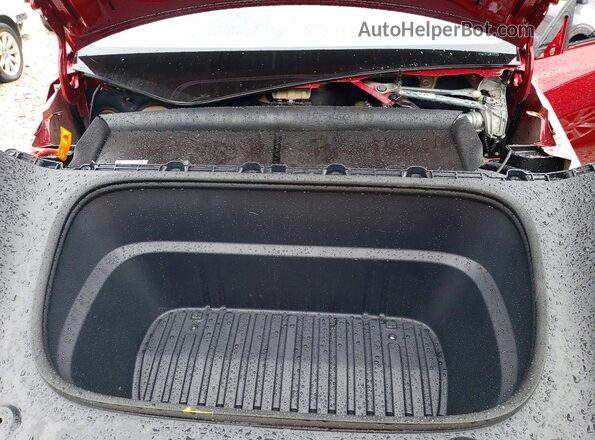7SAYGDEE6TF449136 2026 TESLA MODEL Красный Вид задней части салона