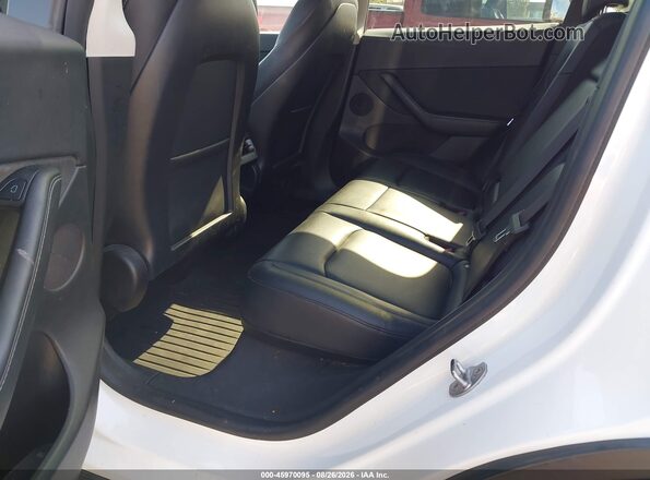 7SAYGDEE7NF423390 2022 TESLA MODEL Y White Vista de la etiqueta del VIN