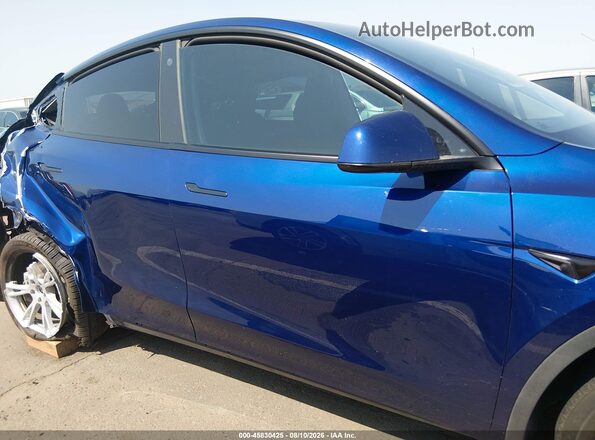 7SAYGDEE7PA126281 2023 TESLA MODEL Y Blue Instrument cluster view