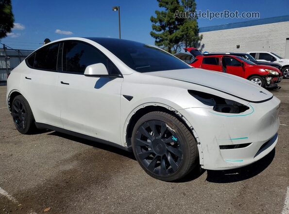 7SAYGDEE7PF598452 2023 TESLA MODEL Белый Передняя правая четверть