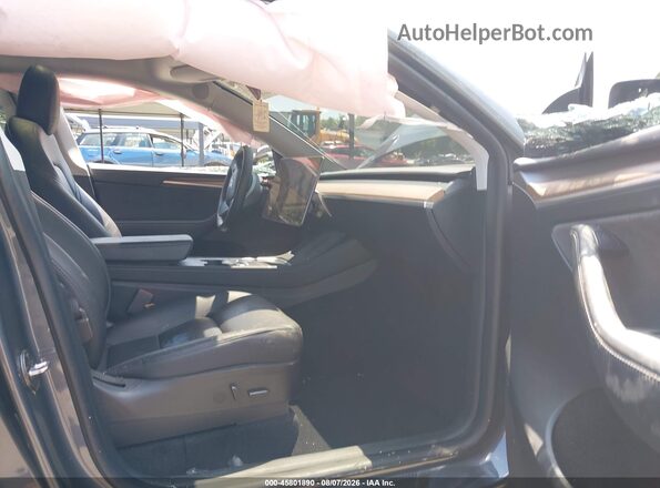 7SAYGDEE7PF614228 2023 TESLA MODEL Y Серый Вид салона спереди