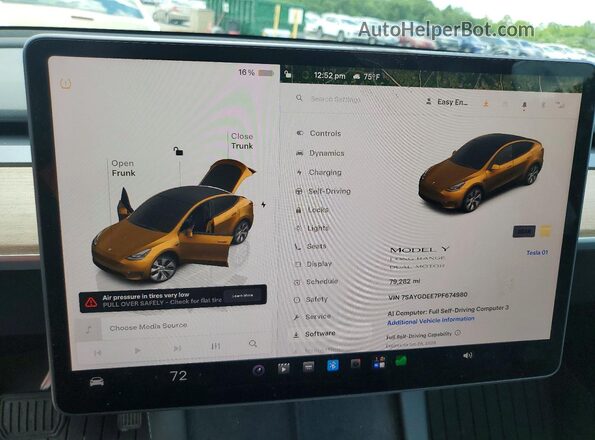 7SAYGDEE7PF674980 2023 TESLA MODEL White Սարքավորումների վահանակի տեսք