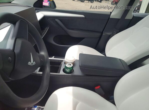 7SAYGDEE7RA227968 2024 TESLA MODEL Gray Սալոնի դիմացի տեսք