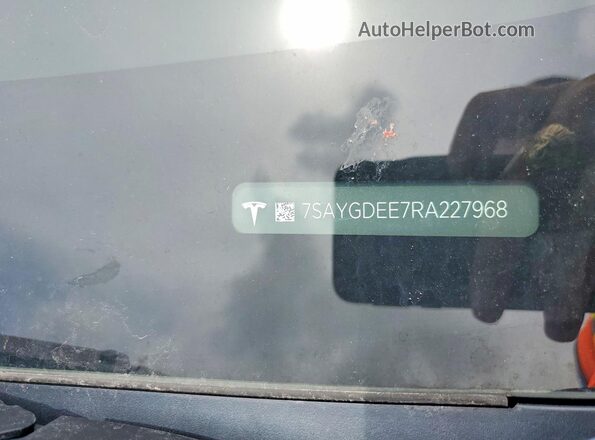7SAYGDEE7RA227968 2024 TESLA MODEL Gray VIN կոդի պիտակի տեսք