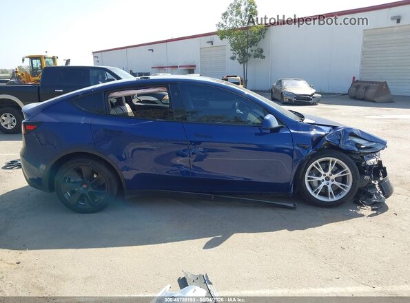 7SAYGDEE7RF031306 2024 TESLA MODEL Y Blue Սալոնի 360 աստիճան տեսք