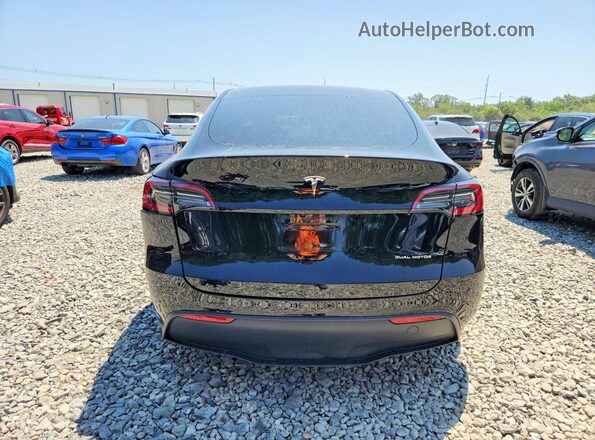 7SAYGDEE7SA354886 2025 TESLA MODEL Black Հետևի տեսք