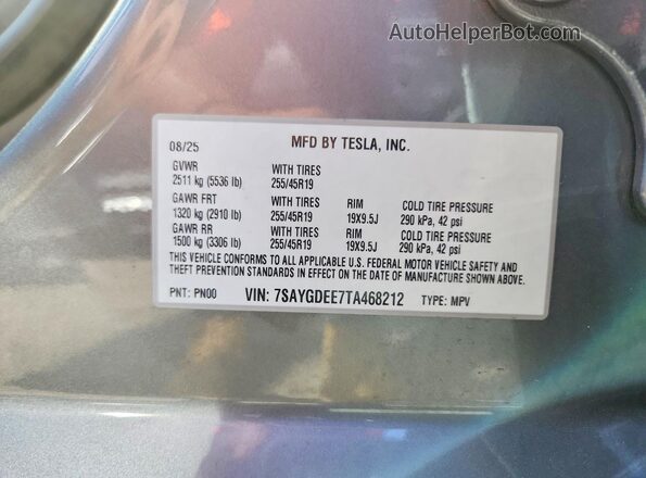 7SAYGDEE7TA468212 2026 TESLA MODEL Silver VIN կոդի պիտակի տեսք