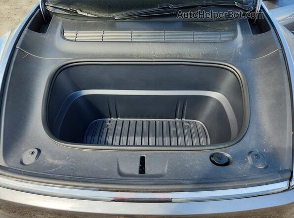 7SAYGDEE7TA468212 2026 TESLA MODEL Silver Շարժիչի բաժամունքի տեսք