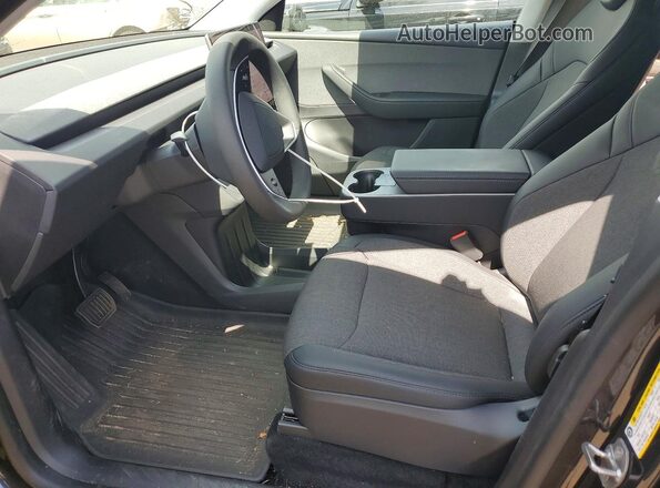 7SAYGDEE7TA636477 2026 TESLA MODEL Gray წინა სალონის ხედი