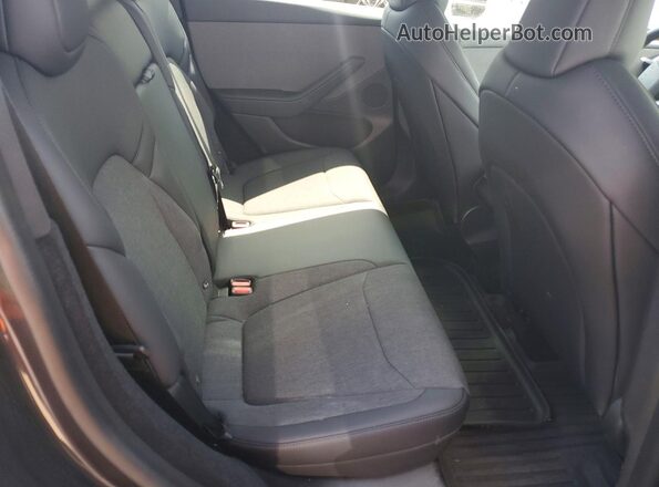 7SAYGDEE7TA636477 2026 TESLA MODEL Gray უკანა სავარძლების ხედი