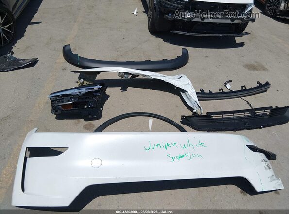 7SAYGDEE7TF582147 2026 TESLA MODEL Y White Սարքավորումների վահանակի տեսք