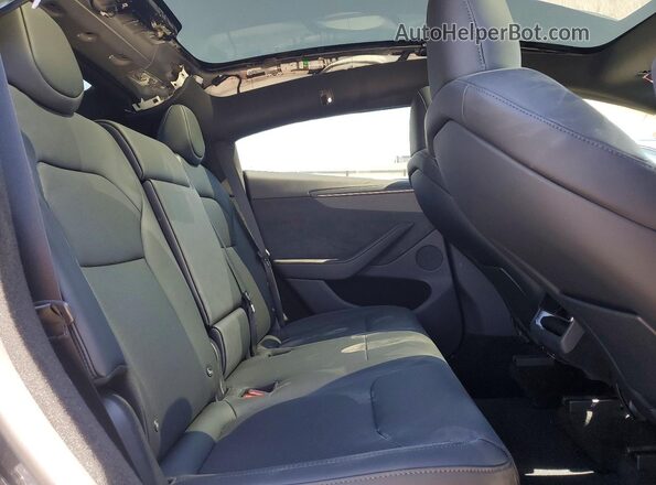 7SAYGDEE7TF632934 2026 TESLA MODEL Угольный Вид задних сидений