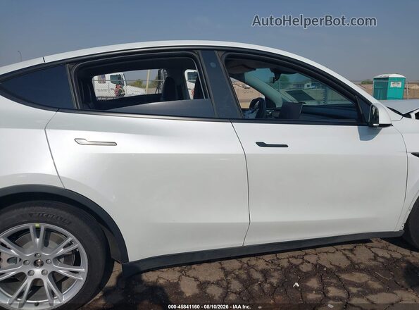 7SAYGDEE8NA012531 2022 TESLA MODEL Y White უკანა სალონის ხედი