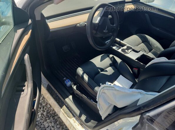 7SAYGDEE8PA058914 2023 TESLA MODEL White Dashboard view