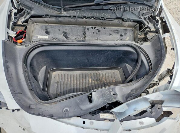 7SAYGDEE8PA058914 2023 TESLA MODEL White Rear interior view