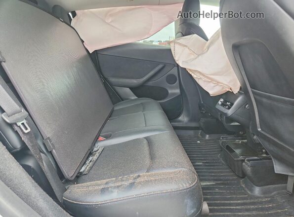 7SAYGDEE8PA058914 2023 TESLA MODEL White Rear seats view