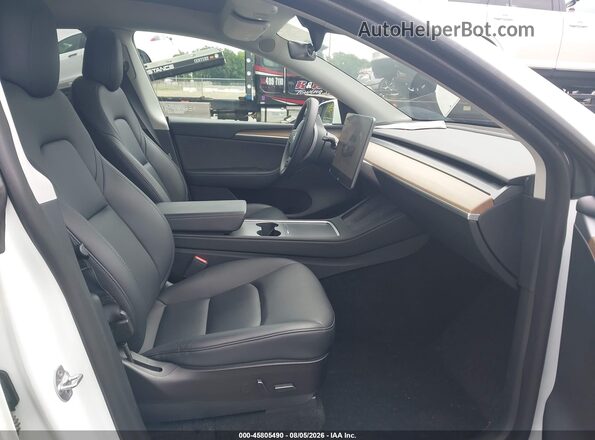 7SAYGDEE8PF593955 2023 TESLA MODEL Y White Вид салону спереду