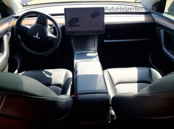 7SAYGDEE8PF703645 2023 TESLA MODEL Gray Vista del salpicadero