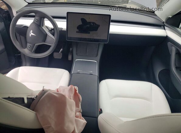 7SAYGDEE8PF783884 2023 TESLA MODEL Серый Вид панели приборов