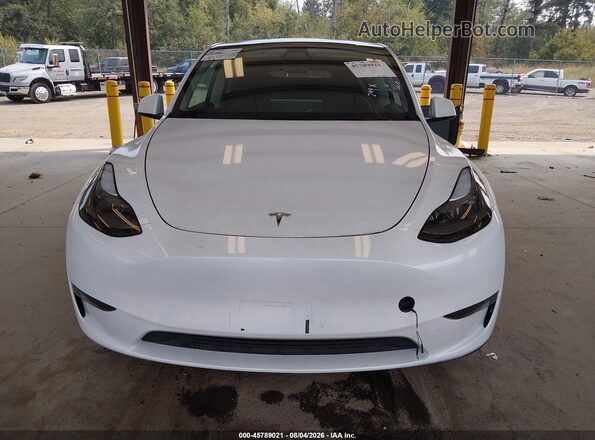 7SAYGDEE8PF886805 2023 TESLA MODEL Y White Vista del cuadro de instrumentos