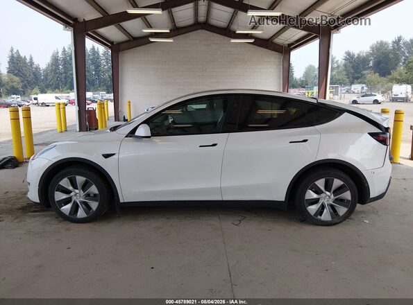 7SAYGDEE8PF886805 2023 TESLA MODEL Y White Vista interior de 360 grados