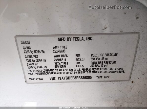 7SAYGDEE8PF886805 2023 TESLA MODEL Y White Vista del compartimento del motor