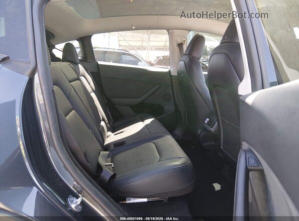 7SAYGDEE8RA237067 2024 TESLA MODEL Y Gray VIN կոդի պիտակի տեսք