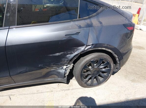 7SAYGDEE8RA237067 2024 TESLA MODEL Y Gray 