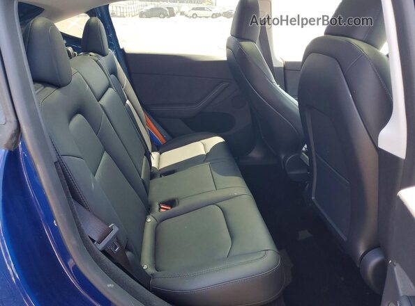 7SAYGDEE8RA239188 2024 TESLA MODEL Blue Սալոնի հետևի տեսք